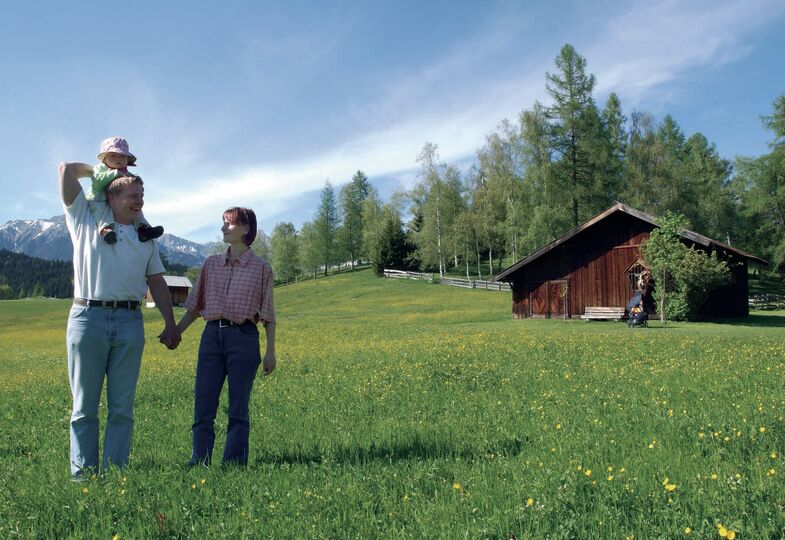 Familien geniessen die Zeit